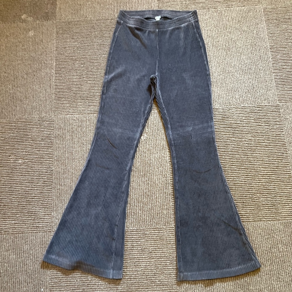 Aerie Gray High-Rise Flare Pants